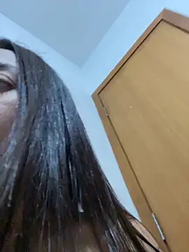 lucioliveira online show from April 29, 2026, 7:20 pm