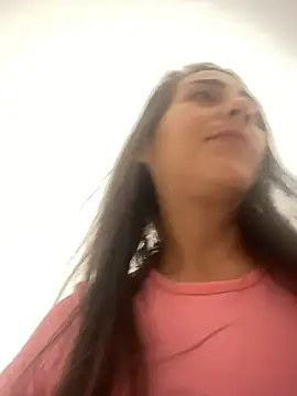 lucioliveira online show from February 22, 2026, 4:19 pm