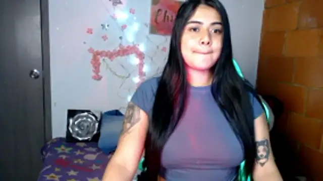 sophiadaza666 online show from February 10, 2026, 11:37 pm