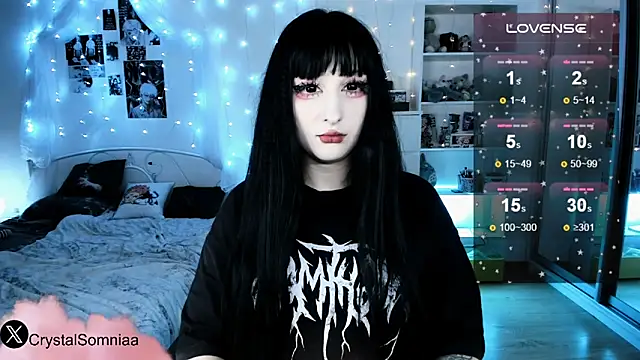 Crystal somnia online show from December 20, 2025, 7:50 pm