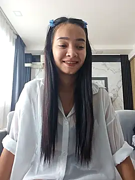 Natural Asian Girl online show from November 14, 2025, 5:33 am