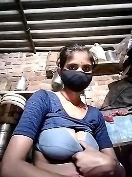 Snapshot of Joshi_Love143 chatting on November 5, 2025, 4:26 am Joshi Love143 online show from November 5, 2025, 4:26 am