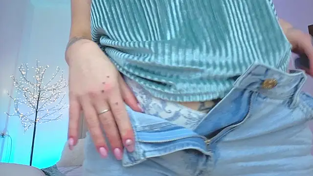 Little mia   online show from February 27, 2026, 11:15 pm