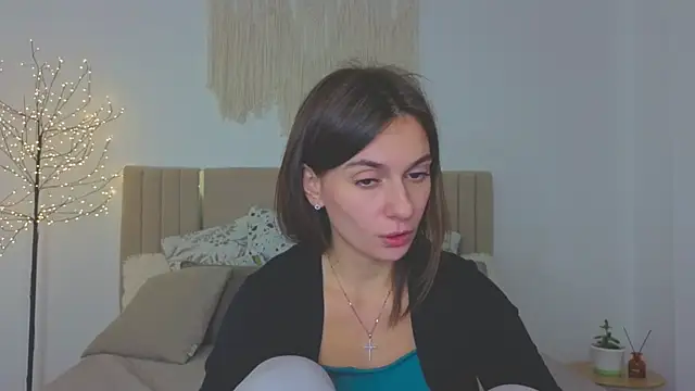 Snapshot of Little_mia__ chatting on December 2, 2025, 10:33 pm Little mia online show from December 2, 2025, 10:33 pm