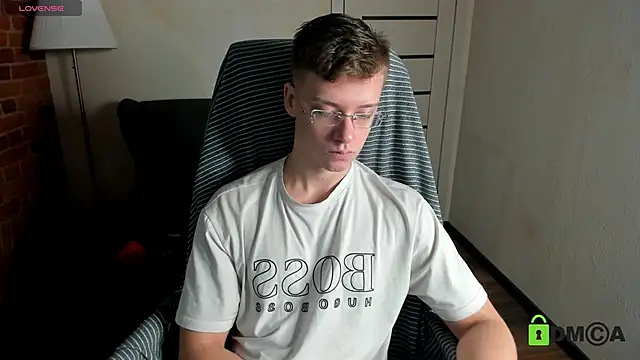 Snapshot of Harm_Dick chatting on November 13, 2025, 11:36 am Harm Dick online show from November 13, 2025, 11:36 am