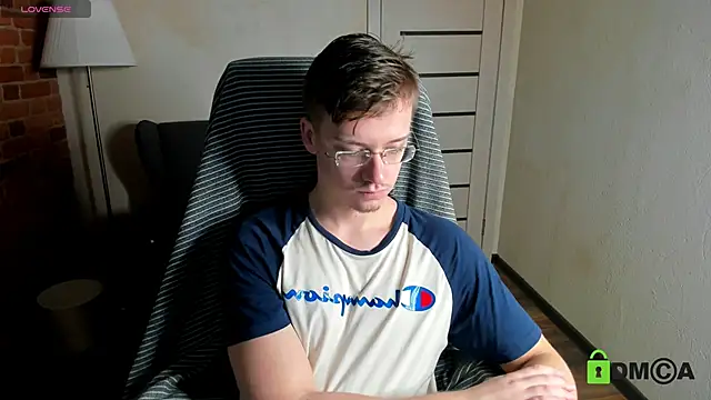 Snapshot of Harm_Dick chatting on November 30, 2025, 1:23 pm Harm Dick online show from November 30, 2025, 1:23 pm