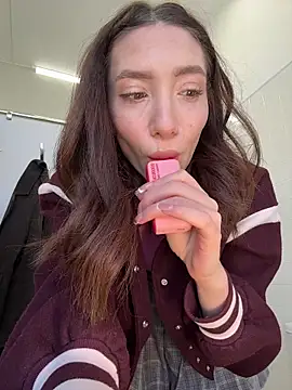 BallerinaCappuccino  online show from March 21, 2026, 7:31 am