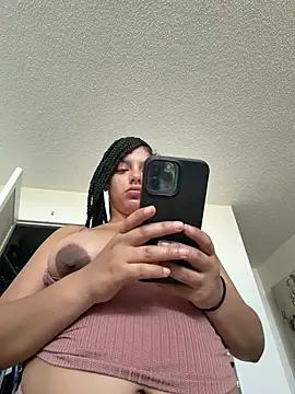 Snapshot of allybluee777 chatting on June 24, 2026, 3:43 pm allybluee777 online show from June 24, 2026, 3:43 pm