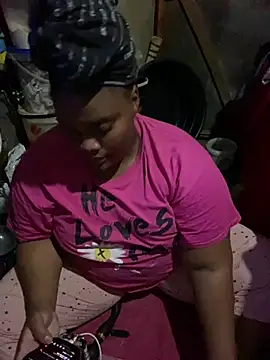 chubbybbw18 online show from May 6, 2026, 8:13 pm
