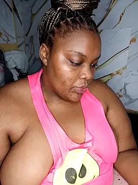 chubbybbw18 online show from April 30, 2026, 7:48 am