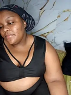 chubbybbw18 online show from May 3, 2026, 6:00 pm