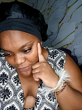 chubbybbw18 online show from April 24, 2026, 10:17 am