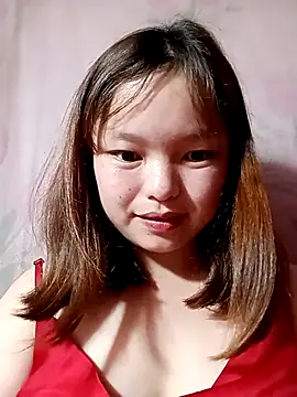 XoiXoi232 online show from October 3, 2025, 1:12 pm