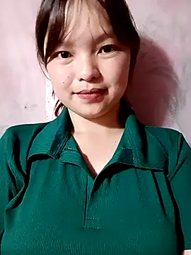 XoiXoi232 online show from October 5, 2025, 12:40 pm