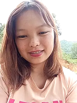 XoiXoi232 online show from September 24, 2025, 3:35 am