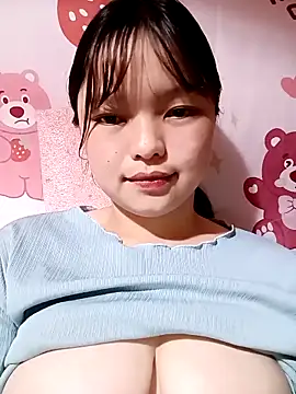 XoiXoi232 online show from November 11, 2025, 2:50 am