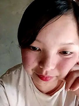 XoiXoi232 online show from May 7, 2026, 5:01 am