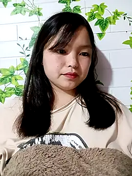 XoiXoi232 online show from May 3, 2026, 3:11 am