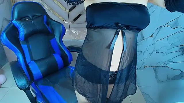 Snapshot of zoe_r_ chatting on November 13, 2025, 3:21 am zoe r online show from November 13, 2025, 3:21 am