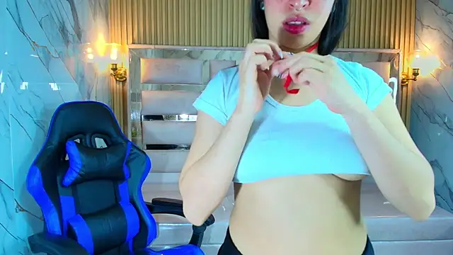 Snapshot of zoe_r_ chatting on October 24, 2025, 3:16 am zoe r online show from October 24, 2025, 3:16 am