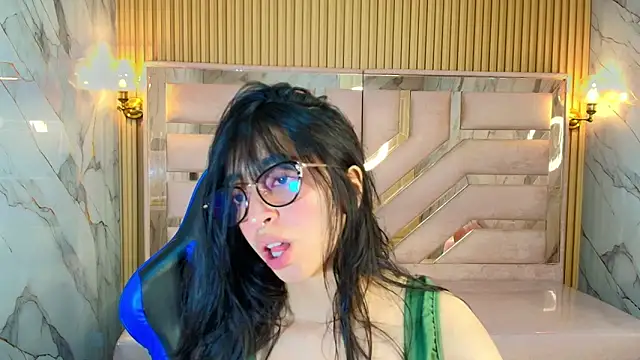 Snapshot of zoe_r_ chatting on October 25, 2025, 3:28 am zoe r online show from October 25, 2025, 3:28 am