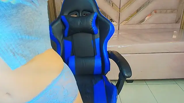 Snapshot of zoe_r_ chatting on November 25, 2025, 3:40 am zoe r online show from November 25, 2025, 3:40 am