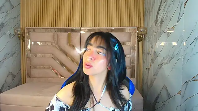 Snapshot of zoe_r_ chatting on November 21, 2025, 3:16 am zoe r online show from November 21, 2025, 3:16 am