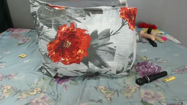 Snapshot of blueyXxX chatting on October 11, 2025, 7:09 am blueyXxX online show from October 11, 2025, 7:09 am