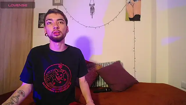 Snapshot of dark__nymph chatting on March 17, 2026, 5:10 am dark nymph online show from March 17, 2026, 5:10 am