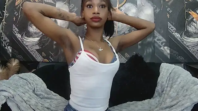 Lilmisbaddyxxx online show from May 6, 2026, 6:01 pm
