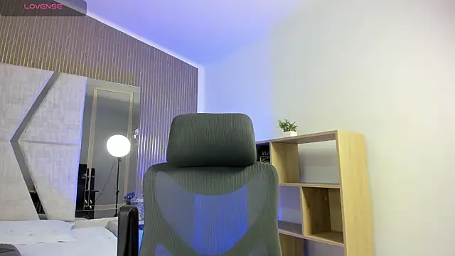 Axel grey  online show from January 10, 2026, 12:33 pm