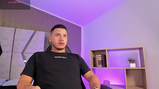 Axel grey  online show from February 21, 2026, 12:40 pm