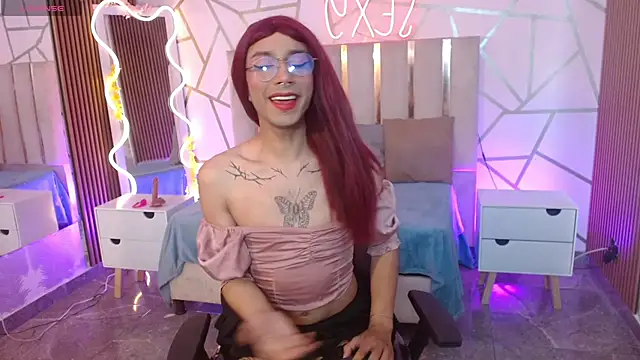 Snapshot of CYRUS_TAY chatting on November 26, 2025, 5:24 pm CYRUS TAY online show from November 26, 2025, 5:24 pm