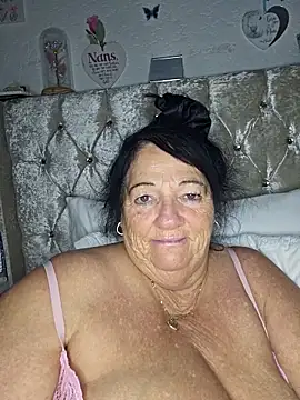 Angeldelightt online show from October 30, 2025, 10:39 pm