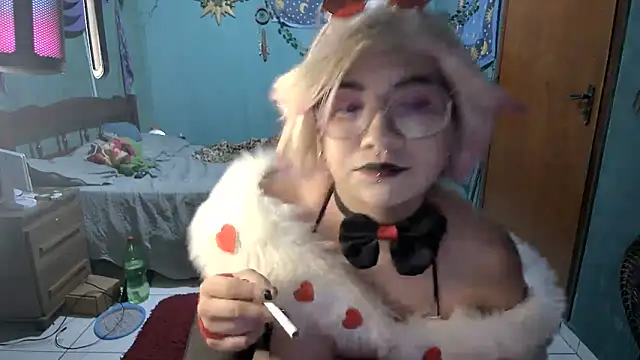 Snapshot of Angel_Duck chatting on November 7, 2025, 12:26 am Angel Duck online show from November 7, 2025, 12:26 am