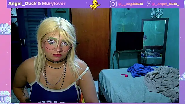 Snapshot of Angel_Duck chatting on June 7, 2026, 10:37 pm Angel Duck online show from June 7, 2026, 10:37 pm