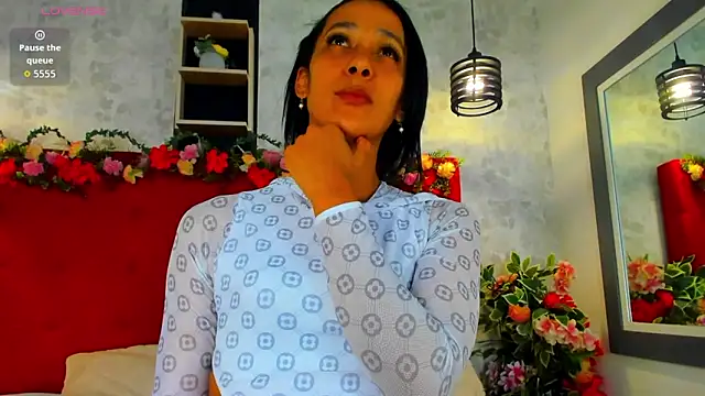 Snapshot of Kloeh_Star chatting on February 21, 2026, 8:11 pm Kloeh Star online show from February 21, 2026, 8:11 pm