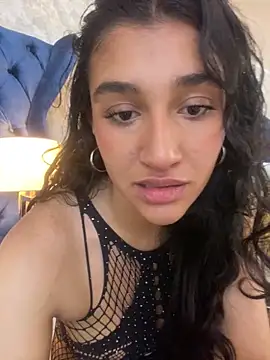 ValentiinaCruz online show from December 15, 2025, 10:48 pm