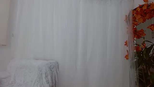 cristal aixa12 online show from October 29, 2025, 7:35 pm