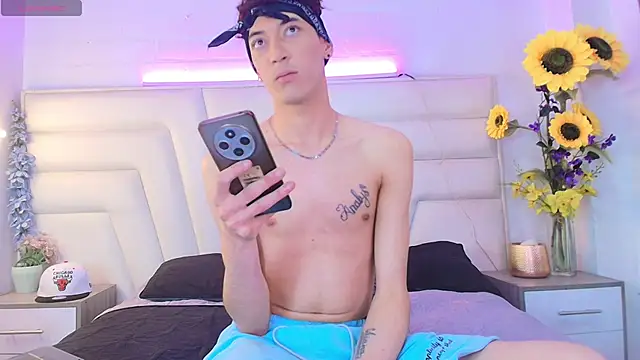 Snapshot of Ashton_Myers chatting on November 13, 2025, 8:35 pm Ashton Myers online show from November 13, 2025, 8:35 pm