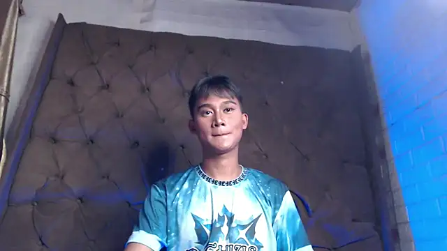 Snapshot of miss_char09 chatting on September 17, 2025, 2:30 pm miss char09 online show from September 17, 2025, 2:30 pm