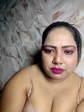 hornypriya696 online show from February 2, 2026, 6:29 pm