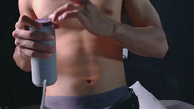 Snapshot of Samuel_Hills_II chatting on October 10, 2025, 7:58 pm Samuel Hills II online show from October 10, 2025, 7:58 pm