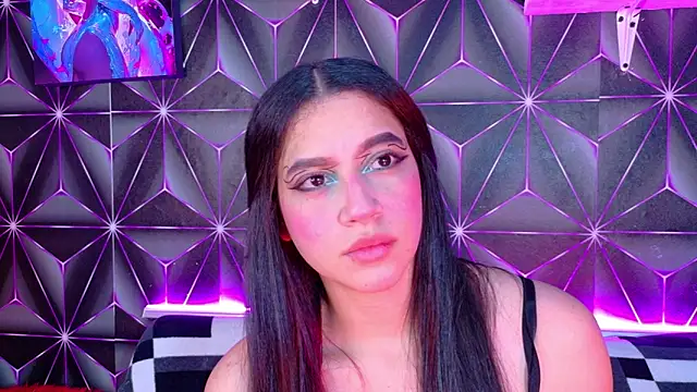 Snapshot of Megan_Luxe chatting on September 23, 2025, 4:19 am Megan Luxe online show from September 23, 2025, 4:19 am
