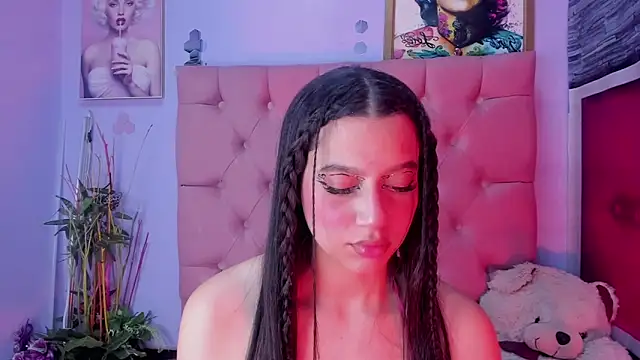 Megan Luxe online show from January 15, 2026, 5:55 am