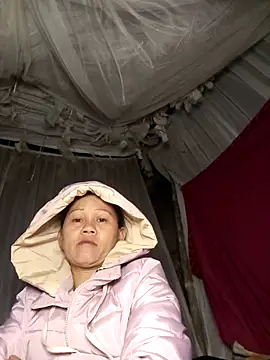 Snapshot of MaiHoa69 chatting on November 21, 2025, 7:24 pm MaiHoa69 online show from November 21, 2025, 7:24 pm