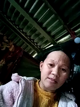 Snapshot of MaiHoa69 chatting on November 12, 2025, 2:04 am MaiHoa69 online show from November 12, 2025, 2:04 am