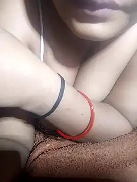 Snapshot of hottiebaba_01 chatting on October 29, 2025, 5:01 pm hottiebaba 01 online show from October 29, 2025, 5:01 pm