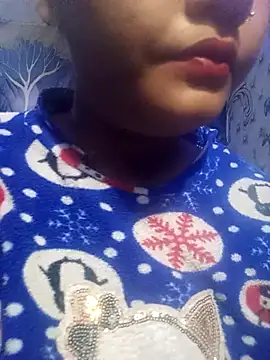 Snapshot of hottiebaba_01 chatting on December 5, 2025, 10:03 am hottiebaba 01 online show from December 5, 2025, 10:03 am