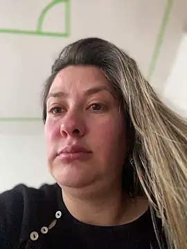 Snapshot of Abby-LS chatting on November 28, 2025, 7:03 pm Abby-LS online show from November 28, 2025, 7:03 pm